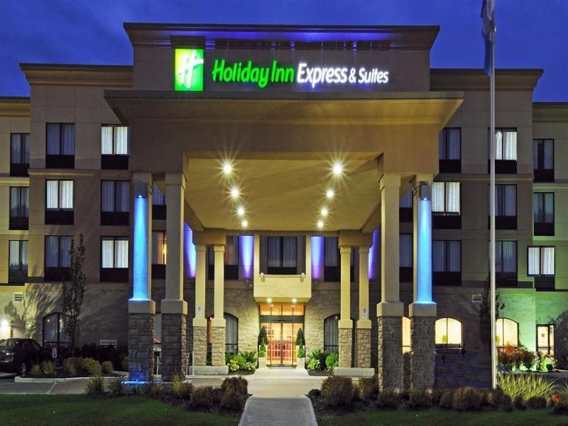 Holiday Inn Express & Suites - Belleville By Ihg Exterior photo